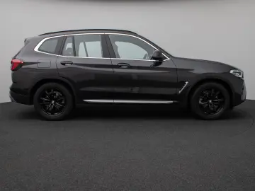 BMW X3 xD20d Panorama Kamera DAB AHK Sport 19Zoll
