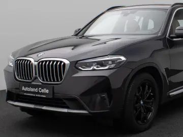 BMW X3 xD20d Panorama Kamera DAB AHK Sport 19Zoll