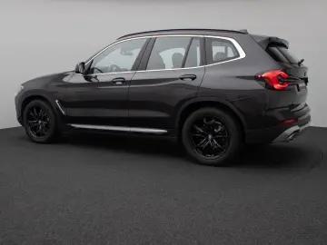 BMW X3 xD20d Panorama Kamera DAB AHK Sport 19Zoll