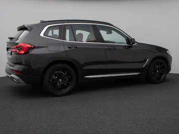 BMW X3 xD20d Panorama Kamera DAB AHK Sport 19Zoll