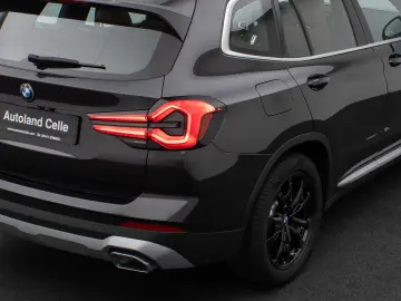 BMW X3 xD20d Panorama Kamera DAB AHK Sport 19Zoll