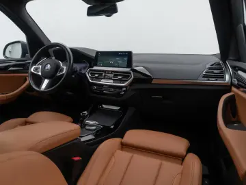 BMW X3 xD20d Panorama Kamera DAB AHK Sport 19Zoll