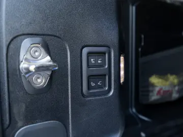 Land Rover Defender 110 X-Dynamic HSE