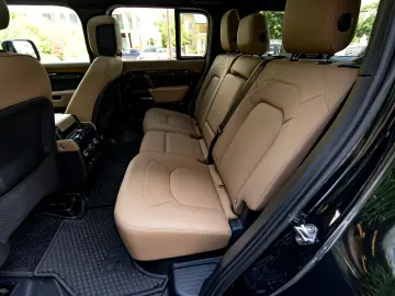 Land Rover Defender 110 X-Dynamic HSE