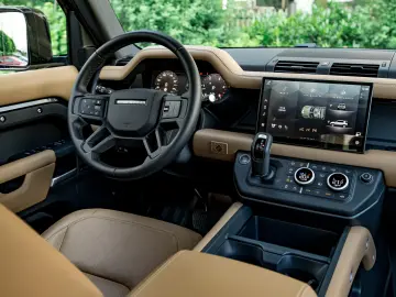Land Rover Defender 110 X-Dynamic HSE