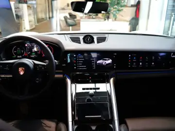 PORSCHE Panamera 4 E-Hybrid InnoDrive HA-Lenkung Head-Up