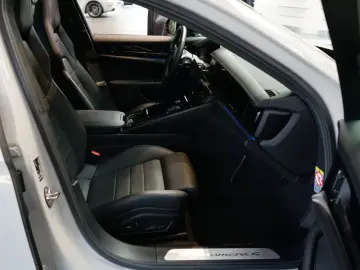 PORSCHE Panamera 4 E-Hybrid InnoDrive HA-Lenkung Head-Up