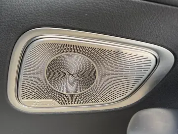 MERCEDES-BENZ GLC 200 4Matic Avantgarde Advanced Pan…