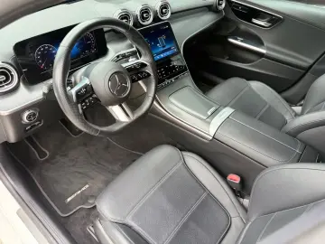 MERCEDES-BENZ C 300e Lim. AMG AHK Ambiente LED Massage MwSt.
