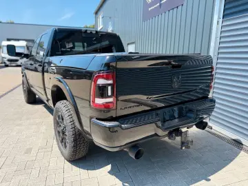 DODGE RAM 2500 Limited Crew 4 5 To 4x4 NAP Abgas MWST