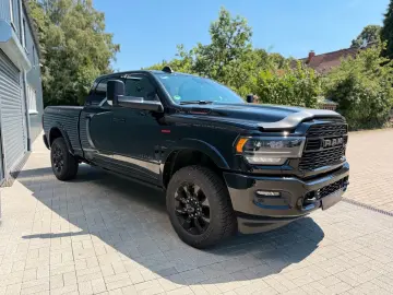 DODGE RAM 2500 Limited Crew 4 5 To 4x4 NAP Abgas MWST