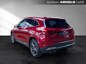 MERCEDES-BENZ GLA 250 e AMG Line Pano AHK MULTIB Bur…