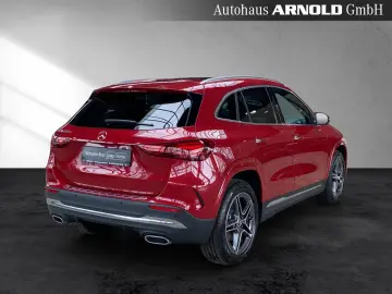 MERCEDES-BENZ GLA 250 e AMG Line Pano AHK MULTIB Bur…