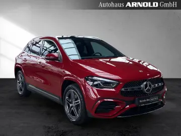 MERCEDES-BENZ GLA 250 e AMG Line Pano AHK MULTIB Bur…