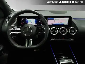MERCEDES-BENZ GLA 250 e AMG Line Pano AHK MULTIB Bur…
