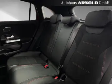 MERCEDES-BENZ GLA 250 e AMG Line Pano AHK MULTIB Bur…