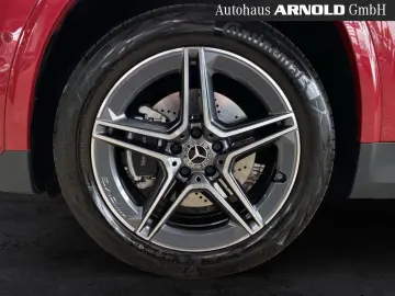 MERCEDES-BENZ GLA 250 e AMG Line Pano AHK MULTIB Bur…