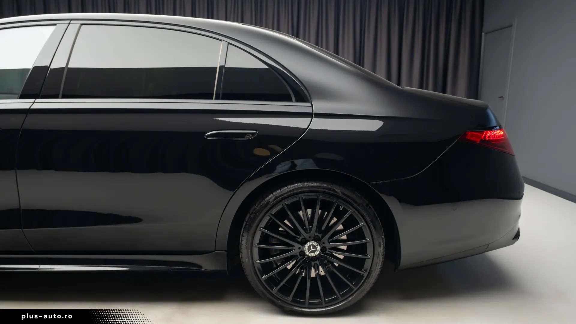 Mercedes-Benz S 500 4MATIC Limuzină L