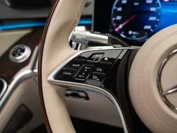 Mercedes-Benz S 500 4MATIC Limuzină L