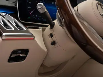Mercedes-Benz S 500 4MATIC Limuzină L