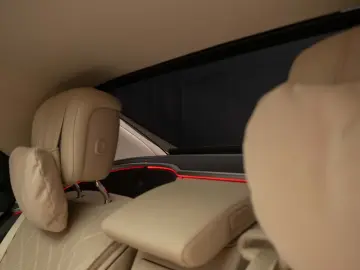 Mercedes-Benz S 500 4MATIC Limuzină L
