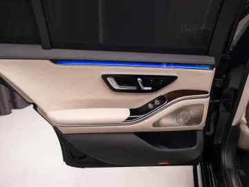 Mercedes-Benz S 500 4MATIC Limuzină L