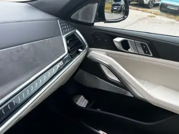 BMW X6 xDrive40d SEPANG