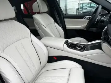 BMW X6 xDrive40d SEPANG