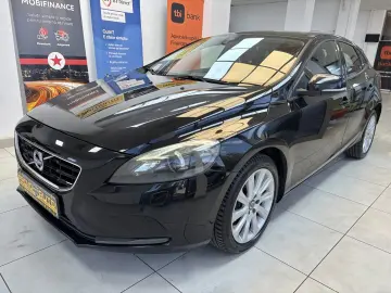 VOLVO V-40 HATCHBACK 2016-03