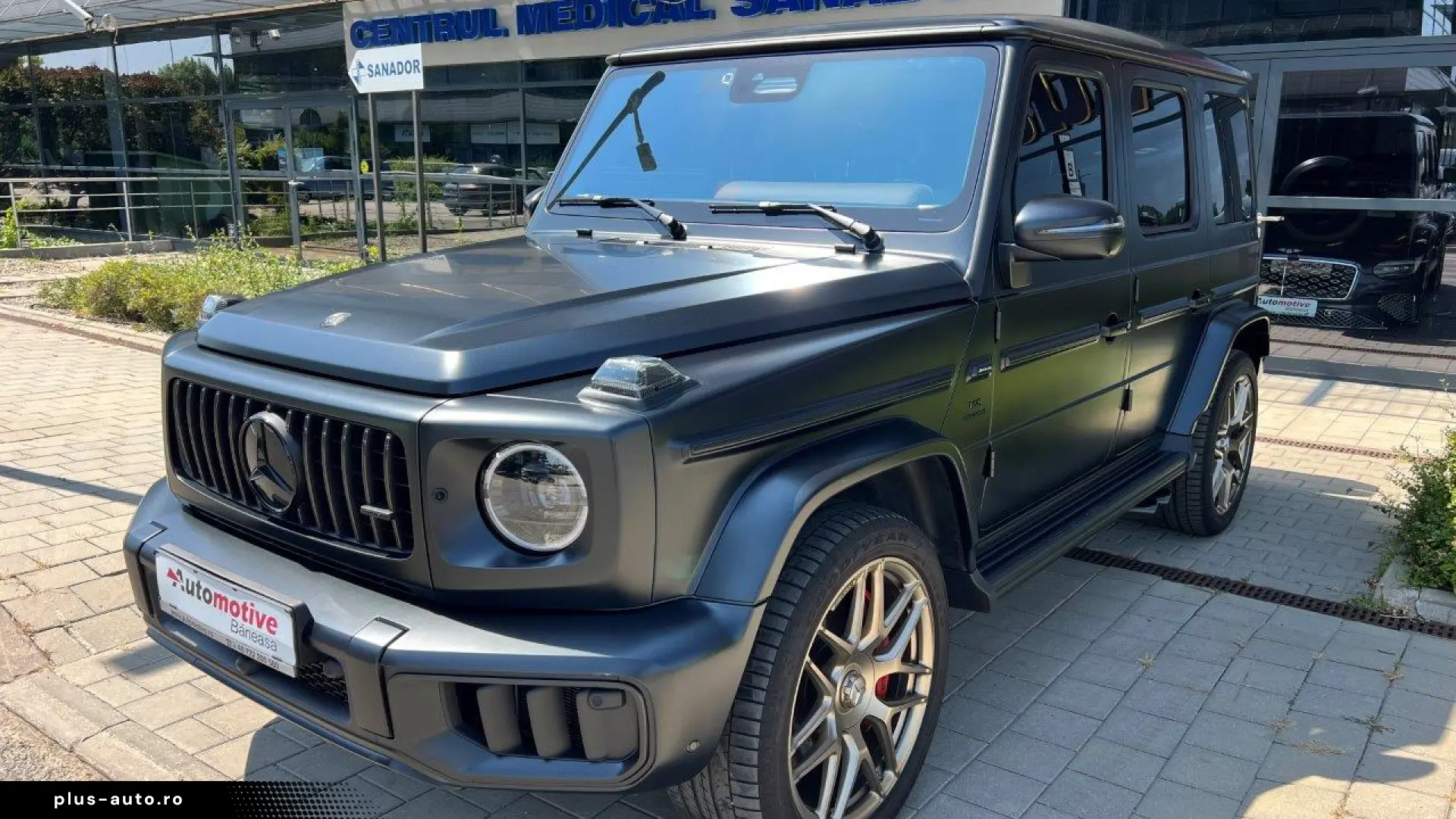 MERCEDES BENZ G63 AMG