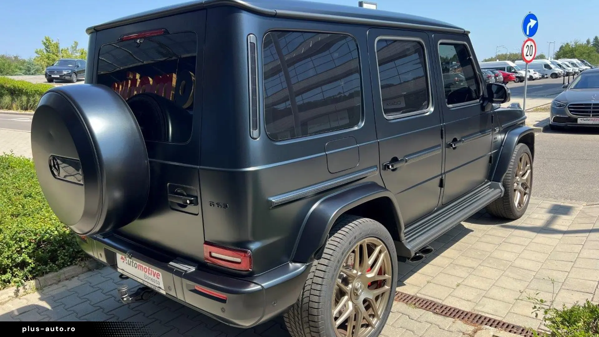 MERCEDES BENZ G63 AMG