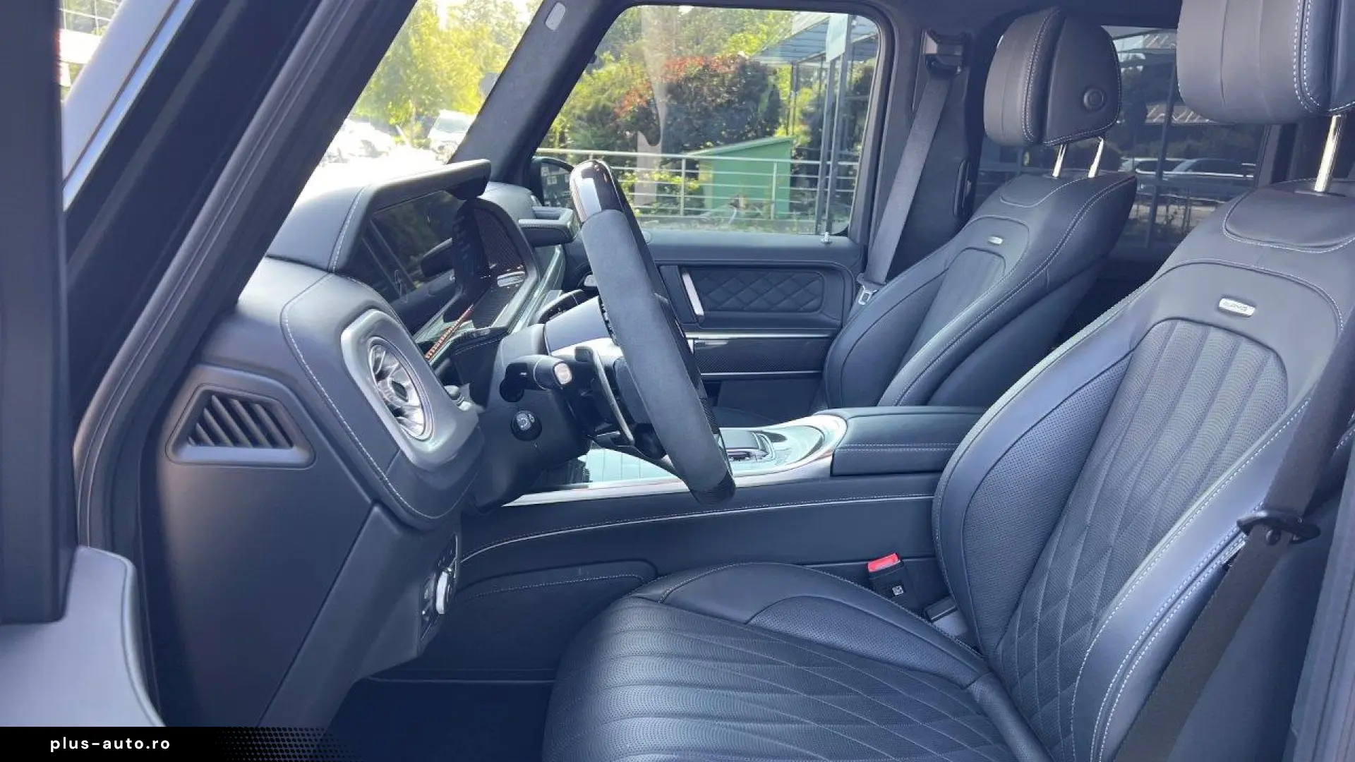MERCEDES BENZ G63 AMG