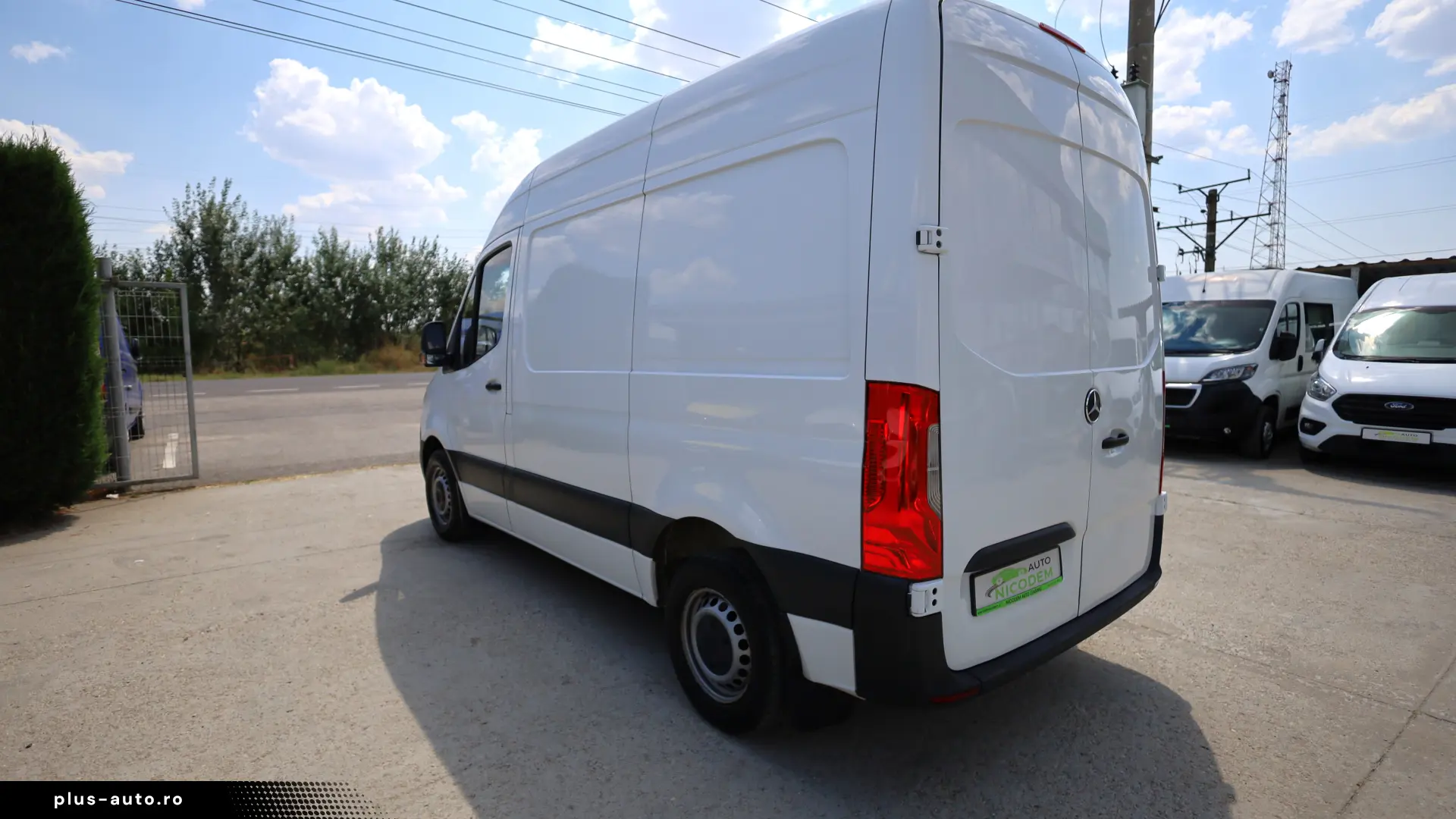 Mercedes-Benz Sprinter L1H2 2.2D 143 CP