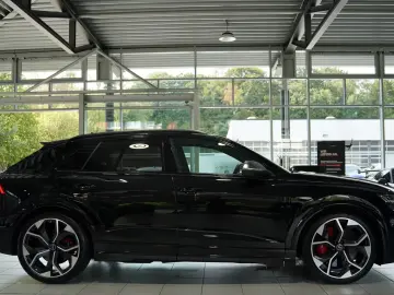 Audi RS Q8 4.0 TFSI quattro