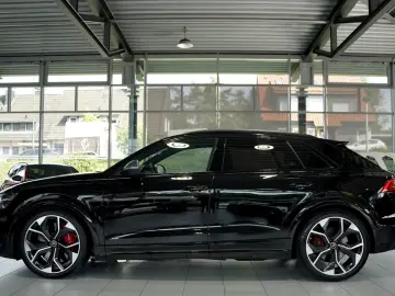 Audi RS Q8 4.0 TFSI quattro