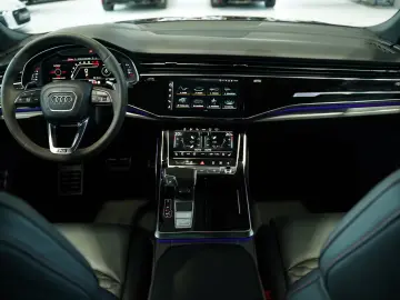 Audi RS Q8 4.0 TFSI quattro