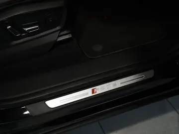 Audi RS Q8 4.0 TFSI quattro