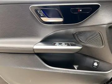 Mercedes-Benz C 220 d AVANTGARDE LED Kame Pano