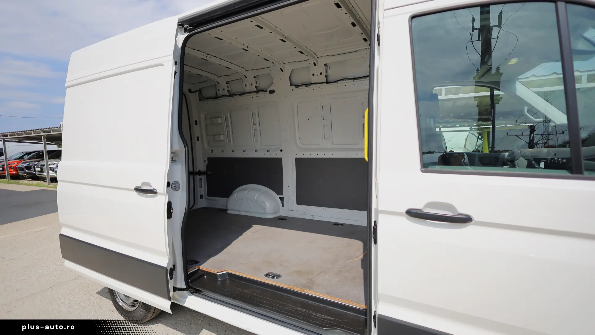 Volkswagen Crafter L2H2 2.0D 102CP