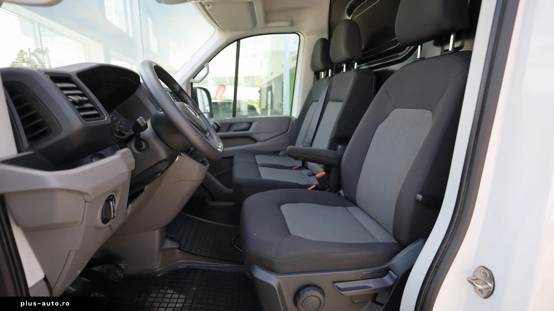 Volkswagen Crafter L2H2 2.0D 102CP