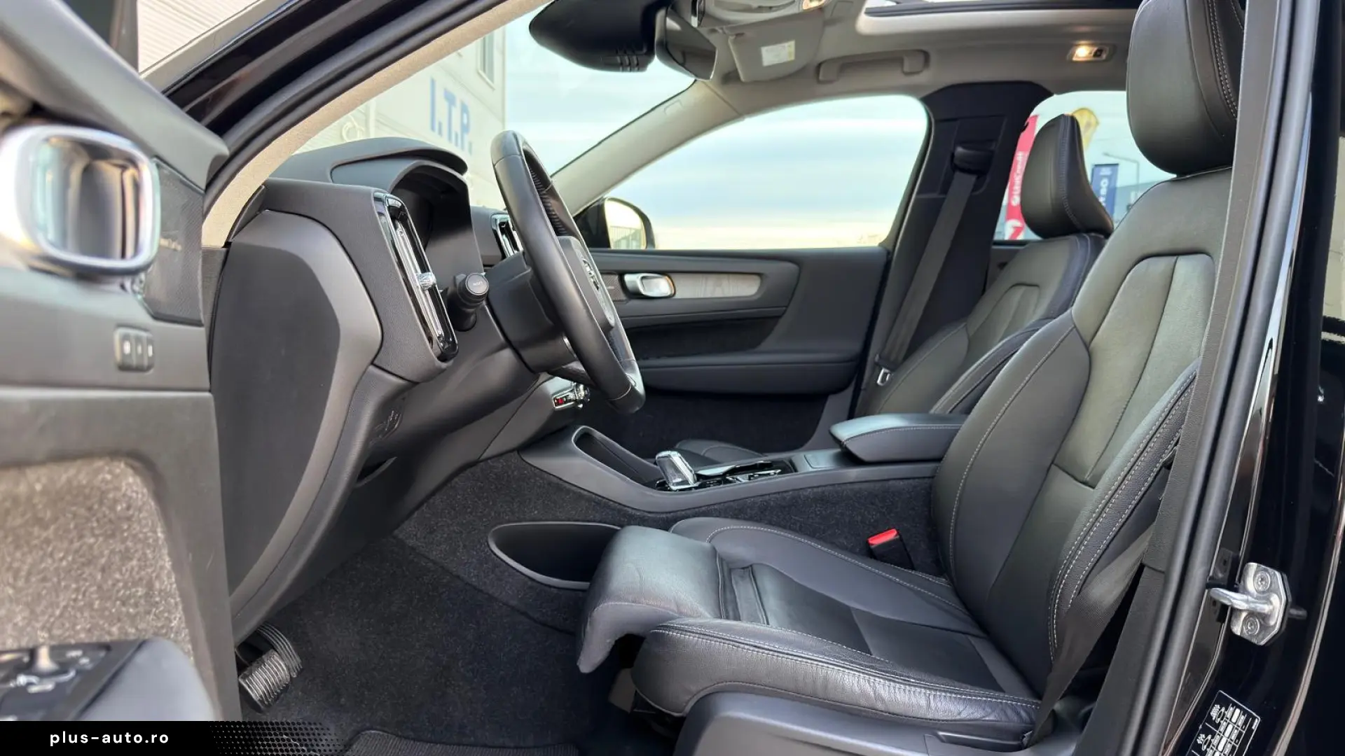 VOLVO XC40 D3 INSCRIPTION
