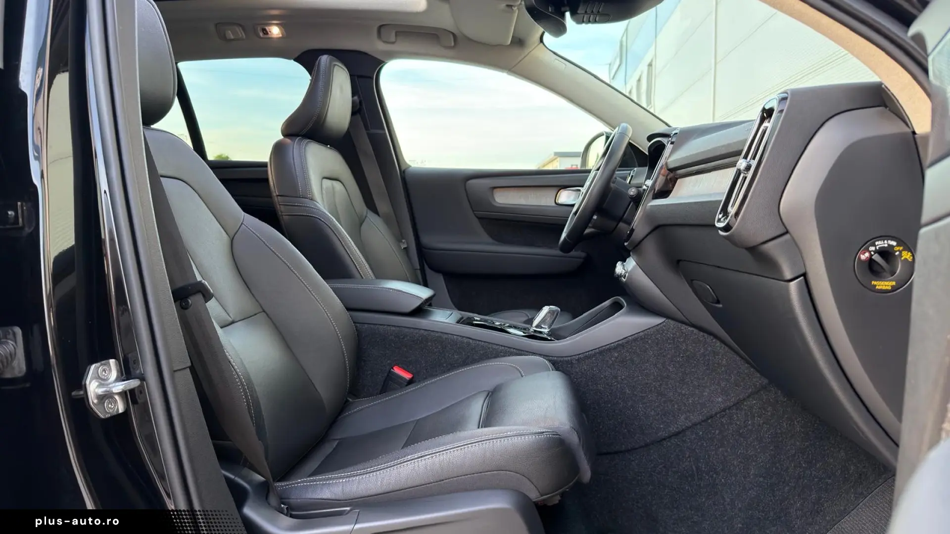 VOLVO XC40 D3 INSCRIPTION
