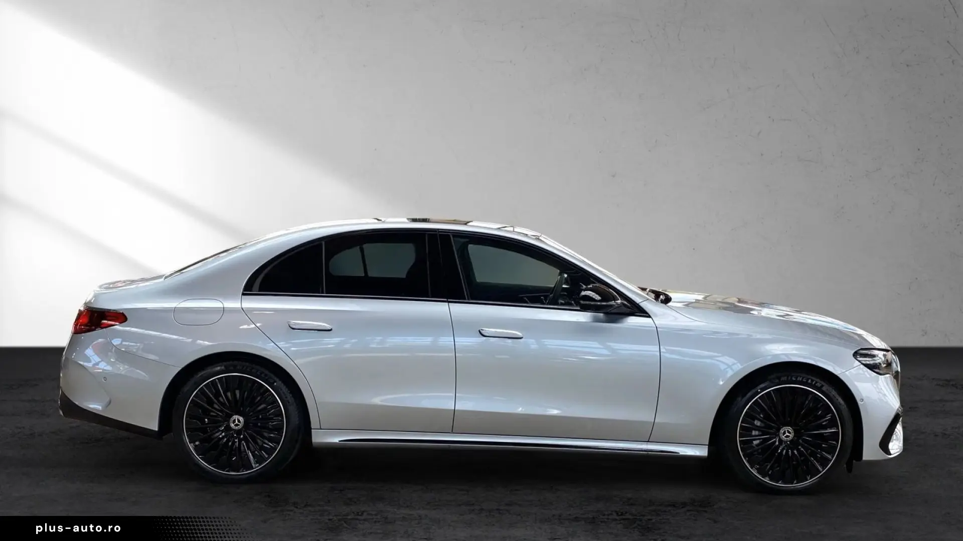 Mercedes-Benz E 300 de 4Matic AMG Line - AIRMATIC