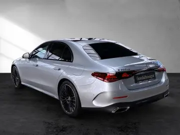 Mercedes-Benz E 300 de 4Matic AMG Line - AIRMATIC