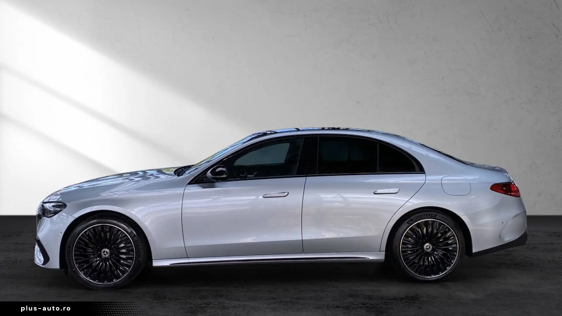 Mercedes-Benz E 300 de 4Matic AMG Line - AIRMATIC