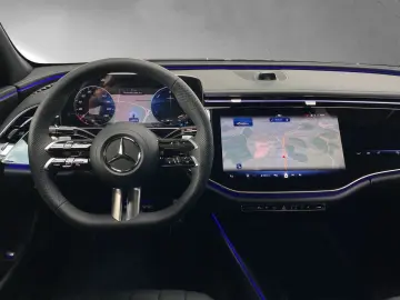 Mercedes-Benz E 300 de 4Matic AMG Line - AIRMATIC