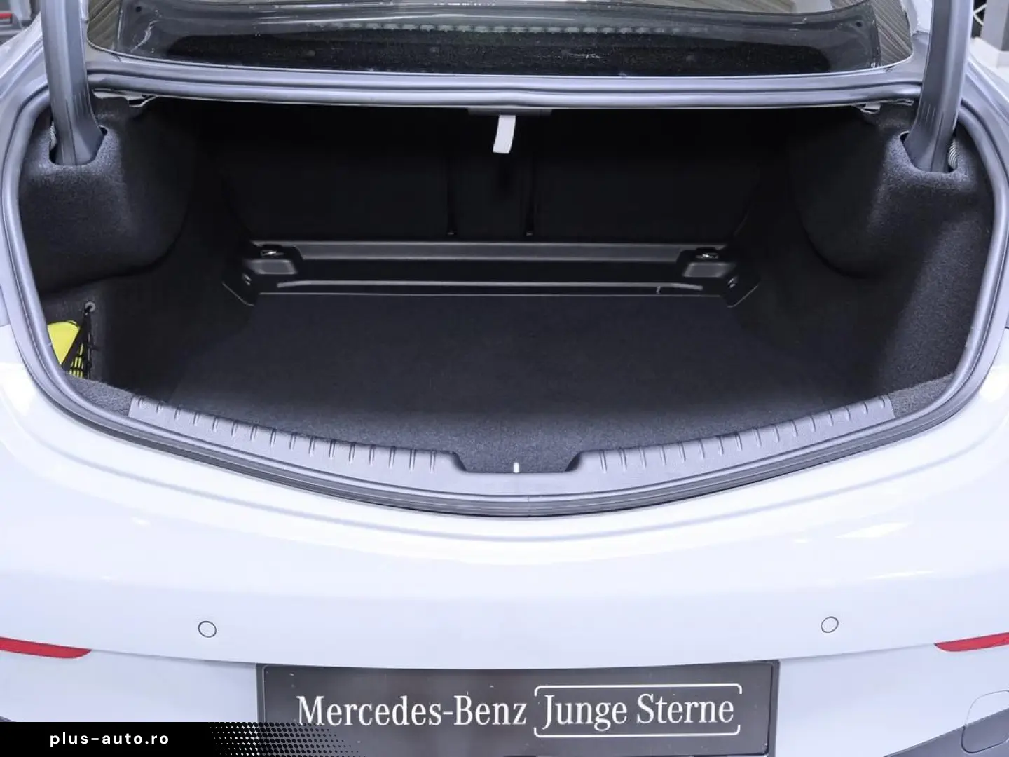 MERCEDES-BENZ CLE 200 AMG COUPÉ ADVANCED PLUS PANORAMA