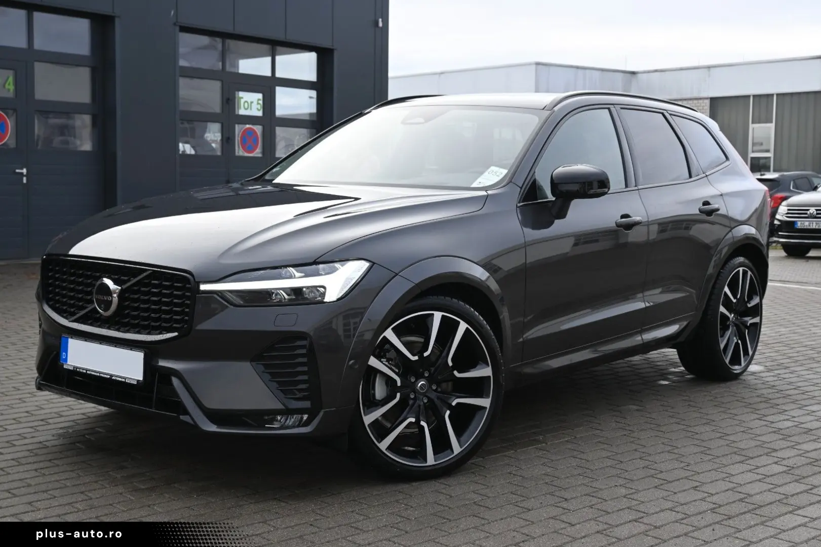 VOLVO XC60 B4D AWD Ultimate Dark STDHZG B&W LUFT ACC