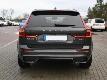 VOLVO XC60 B4D AWD Ultimate Dark STDHZG B&W LUFT ACC