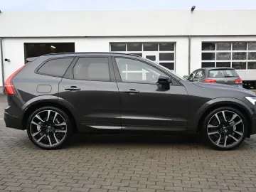 VOLVO XC60 B4D AWD Ultimate Dark STDHZG B&W LUFT ACC